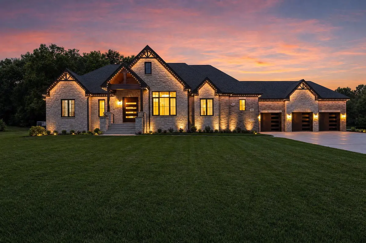 16514 Pine Hill DR, Homer Glen, IL 60491