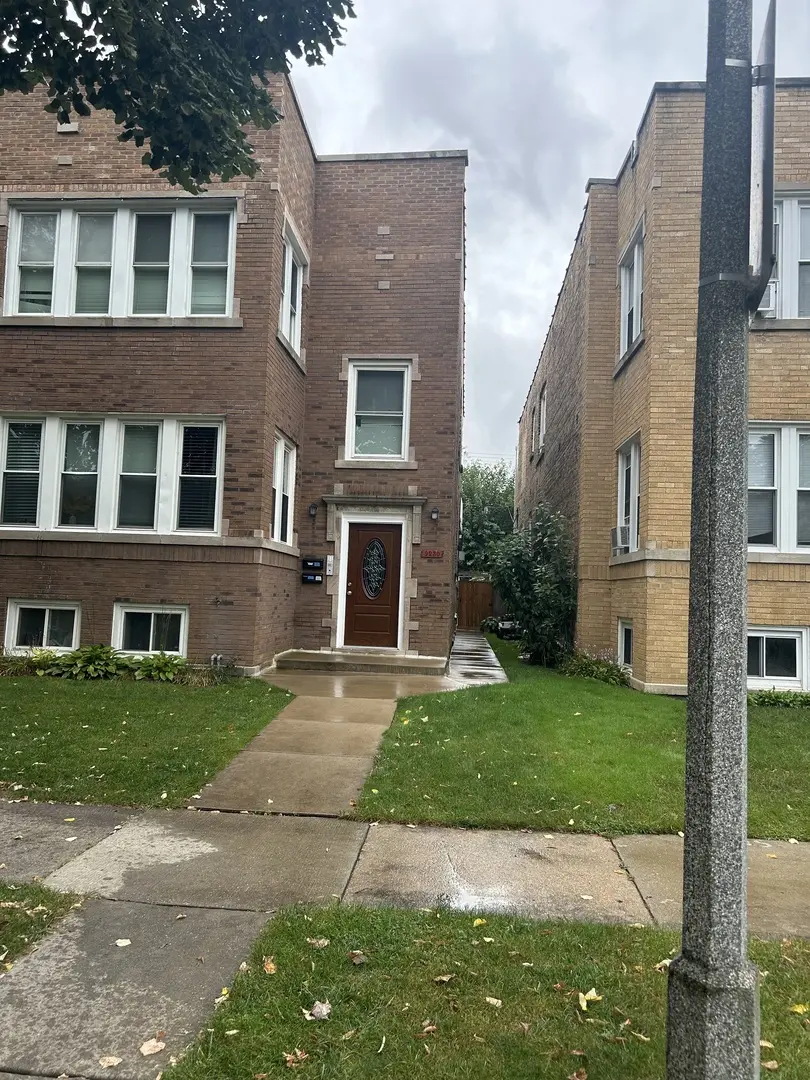 9230 Harding AVE #2, Evanston, IL 60203