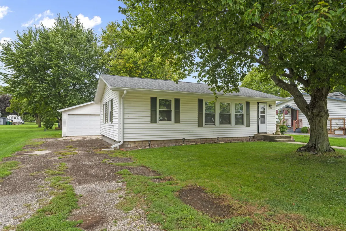 206 S 3rd ST, Malta, IL 60150