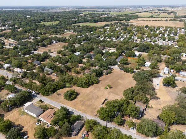 1311 Hondo ST, Lockhart, TX 78644