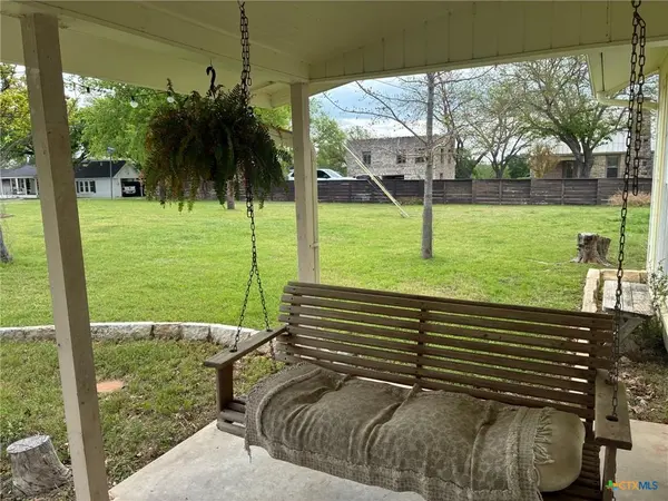 408 S Porter ST, Lampasas, TX 76550