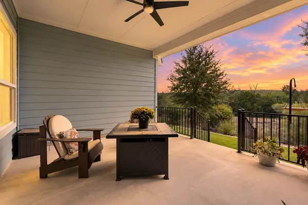 520 Hazy Hills LOOP, Dripping Springs, TX 78620