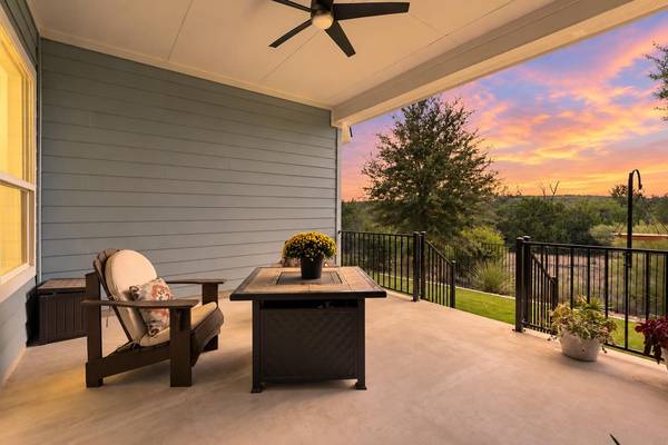 520 Hazy Hills LOOP, Dripping Springs, TX 78620