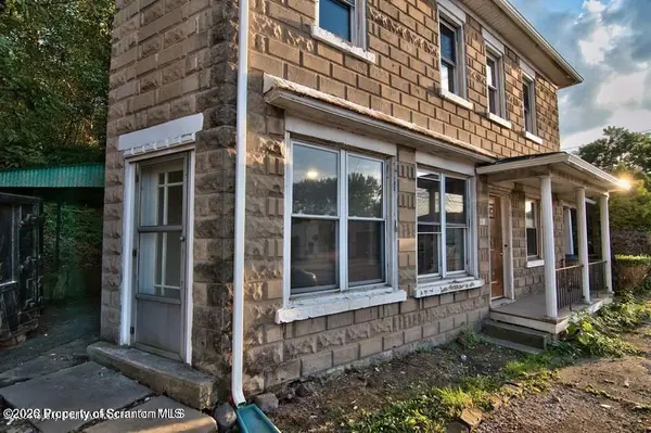 511 N Main ST, Plains, PA 18705