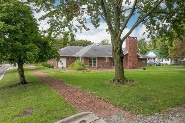 700 N Alanthus AVE, Stanberry, MO 64489