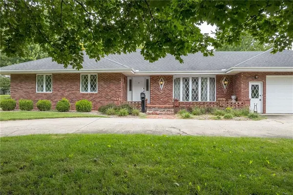 700 N Alanthus AVE, Stanberry, MO 64489