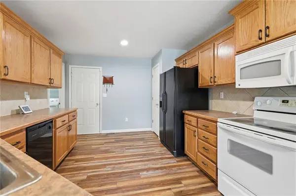 1803 Villa DR, Warrensburg, MO 64093