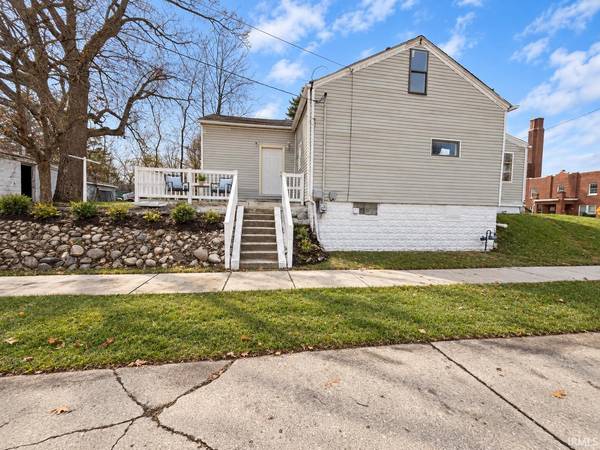726 W Calvert ST, South Bend, IN 46613