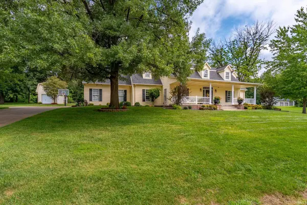 7388 Bosma DR, Newburgh, IN 47630