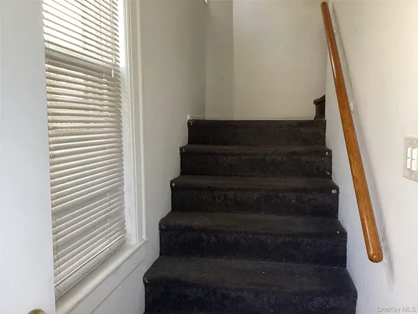 6125 185th ST, Fresh Meadows, NY 11365