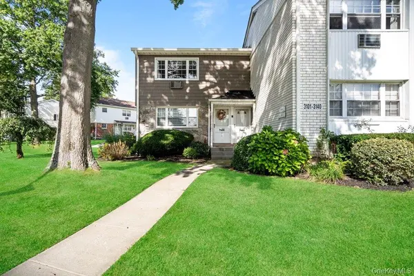 3113 Wilshire #3113, Oakdale, NY 11769