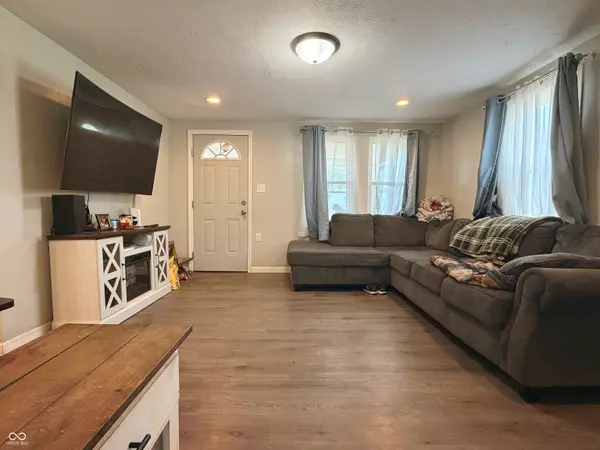 3135 S 150 W, Columbus, IN 47201