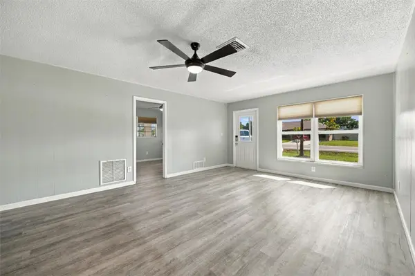 3036 SHAMROCK DR, Venice, FL 34293