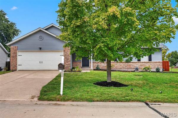 6401 Long Timber DR, O'fallon, MO 63368