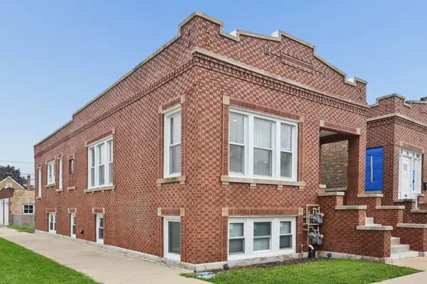 1801 S 58th AVE, Cicero, IL 60804