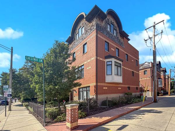1016 Madison ST, Oak Park, IL 60302