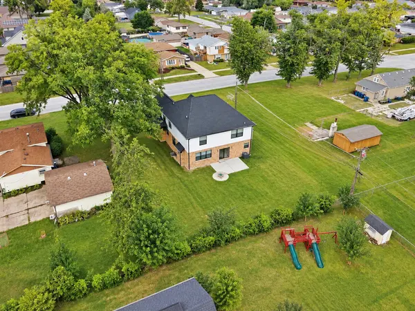 5041 137th ST, Crestwood, IL 60418