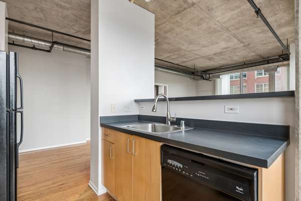 700 W VAN BUREN ST #604, Chicago, IL 60607