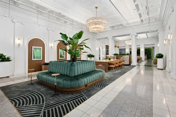 3170 N Sheridan RD #719, Chicago, IL 60657
