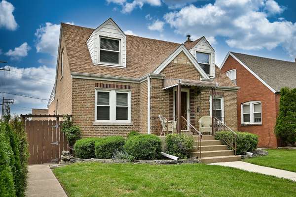 1620 N 73rd CT, Elmwood Park, IL 60707