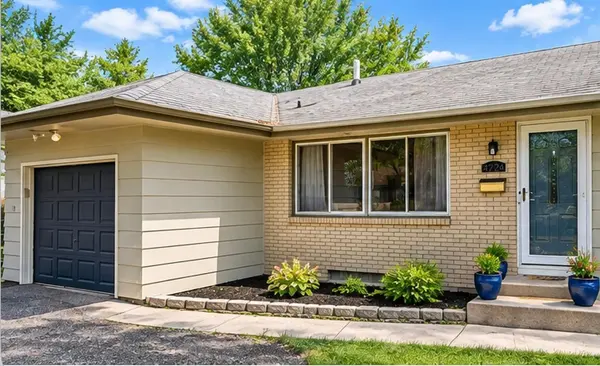 4724 Oregon AVE N, New Hope, MN 55428