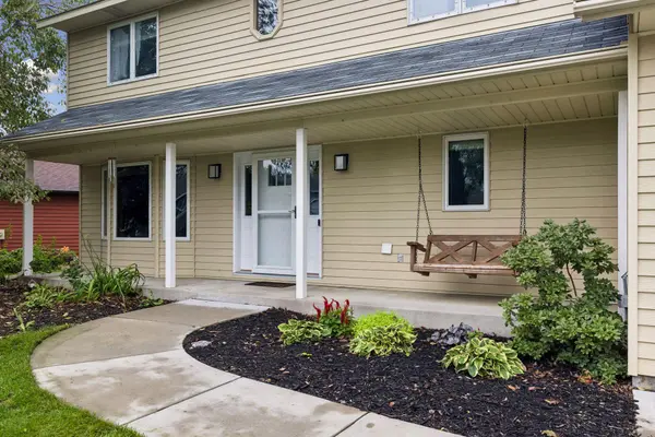 4166 Parkridge DR, White Bear Lake, MN 55110