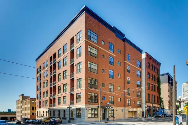 270 4th ST E #504, Saint Paul, MN 55101