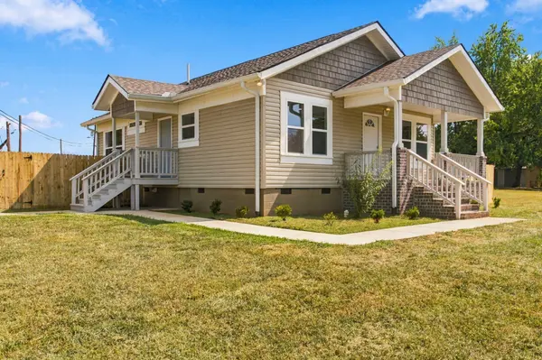 125 Front St #N, Cowan, TN 37318