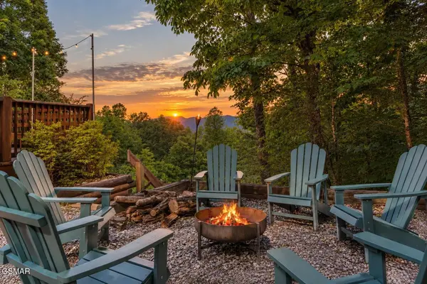 531 Gatlin Drive, Gatlinburg, TN 37738