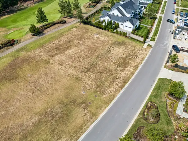 8017 Backwoods Pvt Dr, College Grove, TN 37046