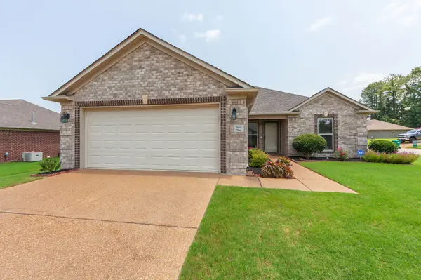 44 Little Brook Ln, Jackson, TN 38305
