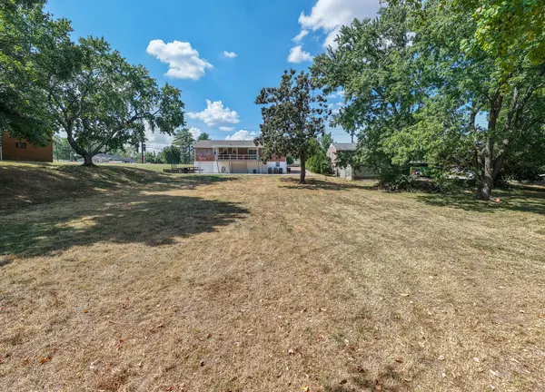 4716 Trousdale Dr, Nashville, TN 37220