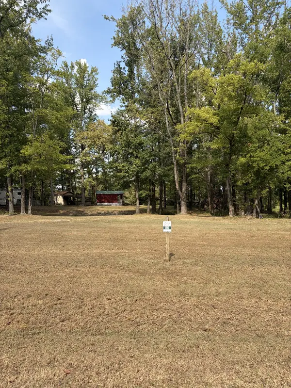 920 Elizabeth Lane, Savannah, TN 38372