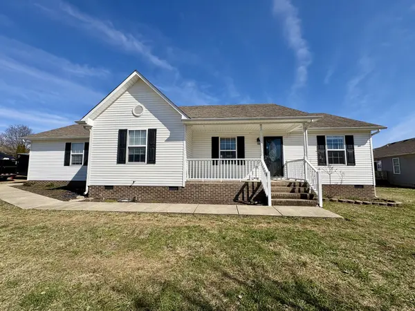 1953 Spears Ln, Columbia, TN 38401