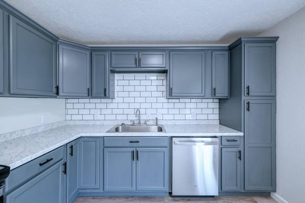 1126 N 9th St., Arkansas City, KS 67005