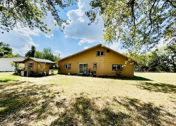 502 N Main ST, Greenfield, MO 65661