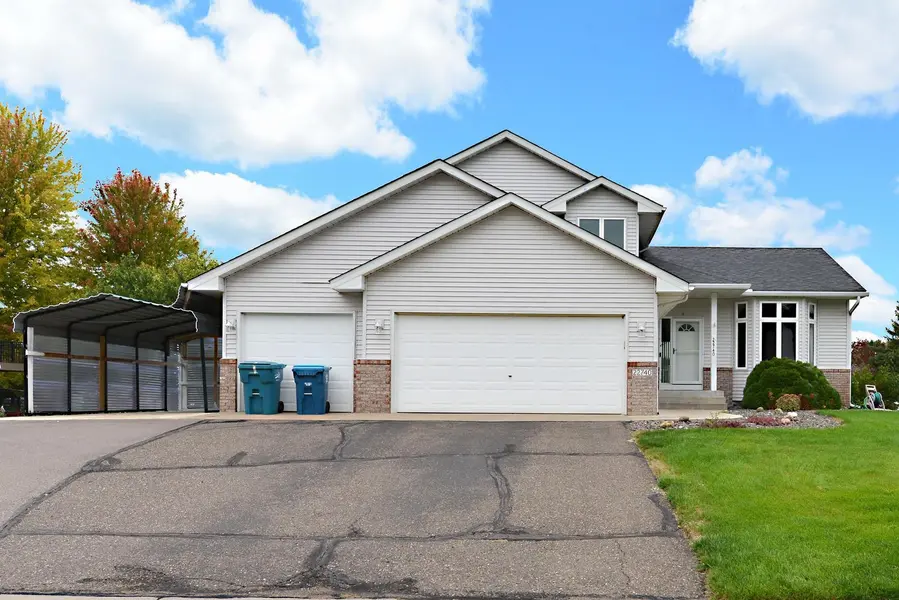 22740 Fawn TRL, Rogers, MN 55374