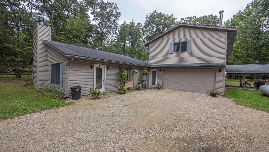 N1121 20TH LN, Neshkoro, WI 54960