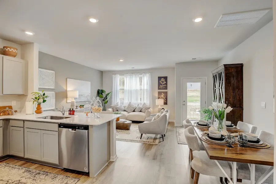 2250 Harlequin Point, Lebanon, TN 37090