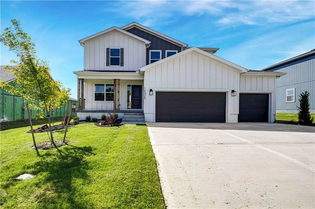 18425 W 195 ST #W, Spring Hill, KS 66083