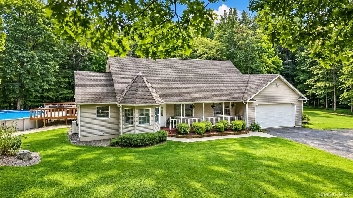 700 Oregon TRL, Pine Bush, NY 12566