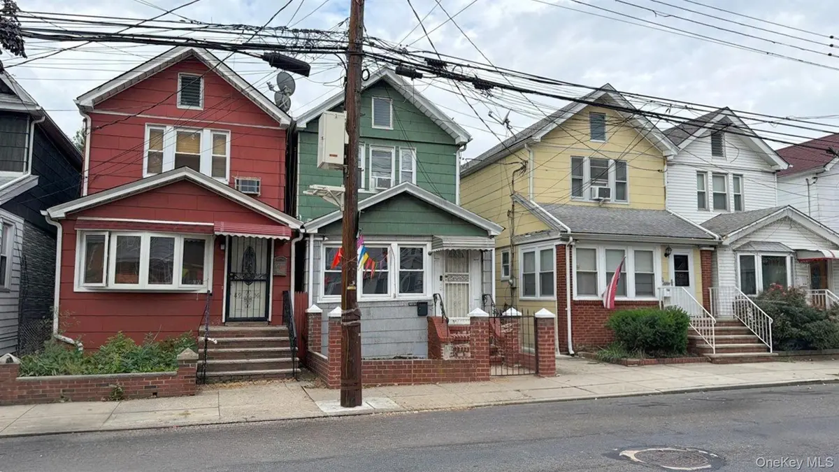 89-34 86th ST, Woodhaven, NY 11421