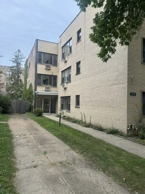 1428 W Fargo AVE #301, Chicago, IL 60626