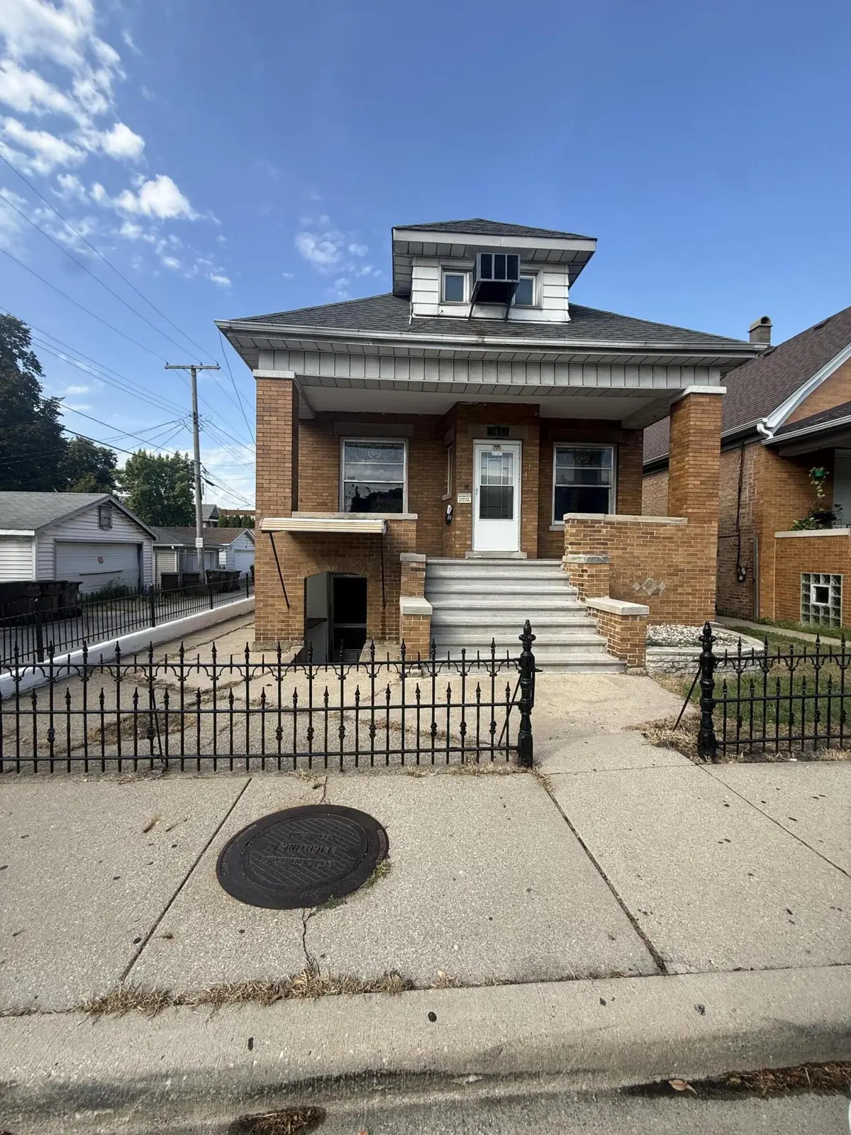 1413 John ST, Whiting, IN 46394