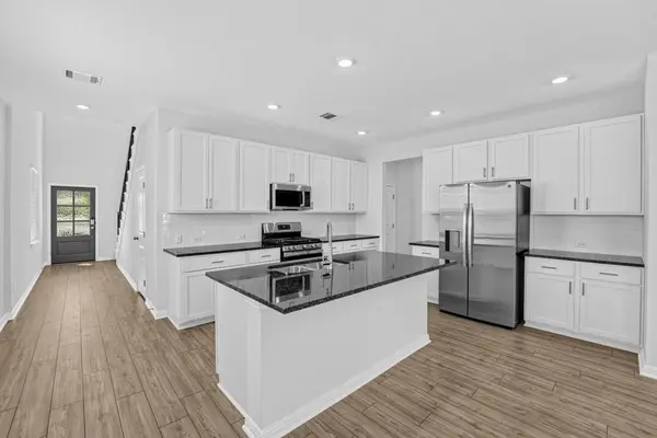 119 Jake Pine DR, Buda, TX 78610