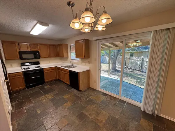 713 Patchway LN, Austin, TX 78748