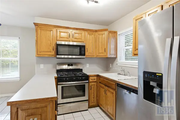2305 Stratford DR, Round Rock, TX 78664