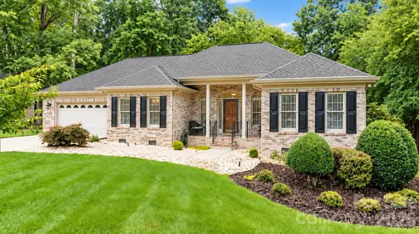 55 Wittenburg Springs DR, Taylorsville, NC 28681