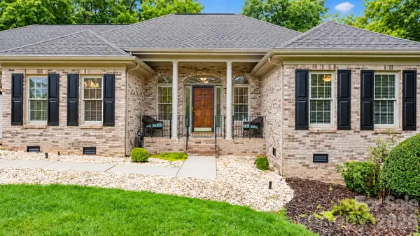 55 Wittenburg Springs DR, Taylorsville, NC 28681