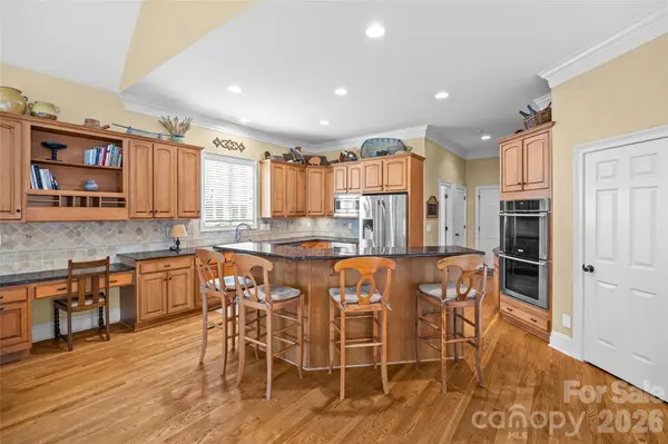3401 Maryhurst LN, Charlotte, NC 28226